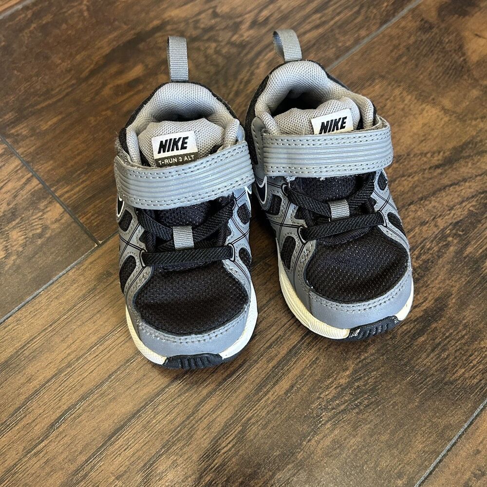 Baby Toddler 5C  Nike T-Run 3 ALT Black/Cool Grey Minor Discoloration on Bottom
